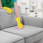 Как ухаживать за тканевой обивкой мягкой мебели